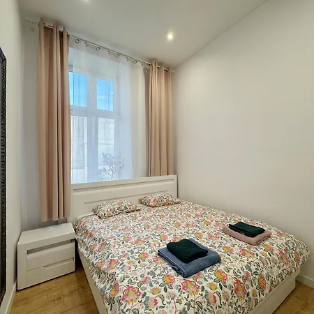 Apartamento Lady Agnes Collection - Comfortable Sleep Up To 6 People